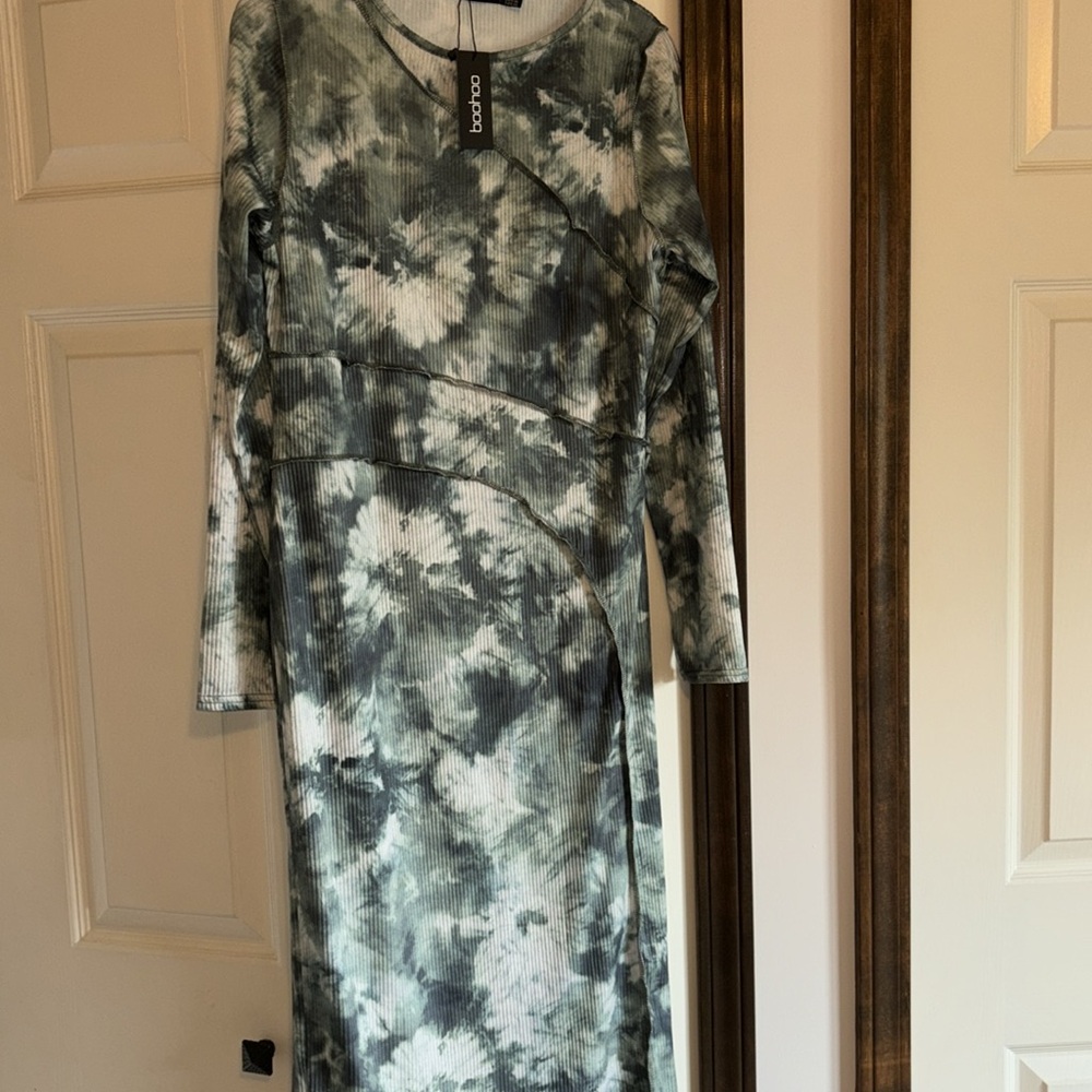 NWT green and white abstract midi dress seam detail size 14 stretchy - Picture 3 of 7